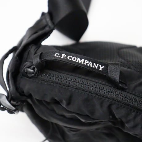 C.P. Company（シーピーカンパニー）"NYLON B CROSSBODY PACK"