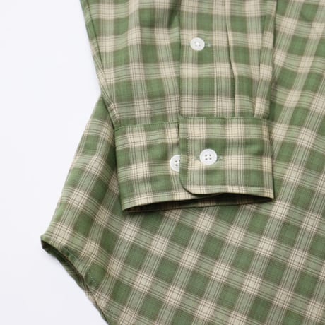 BROWN by 2-tacs（ブラウン バイ ツータックス）"Regular collar"