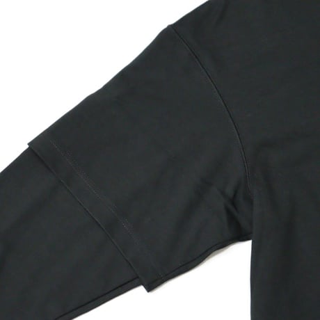 is-ness（イズネス）"LAYERED LONG SLEEVE T-SHIRT"