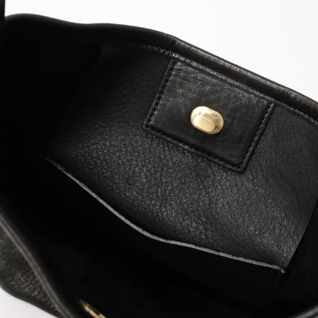 Hender Scheme （エンダースキーマ）"twist shoulder small"