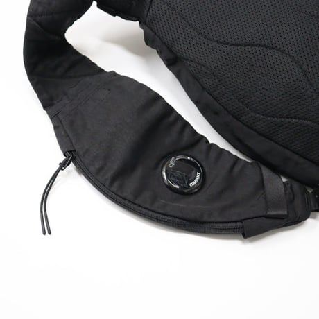 C.P. Company（シーピーカンパニー）"NYLON B CROSSBODY BACKPACK"
