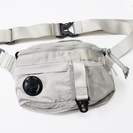 C.P. Company（シーピーカンパニー）"NYLON B LENZ WAISTBAG"