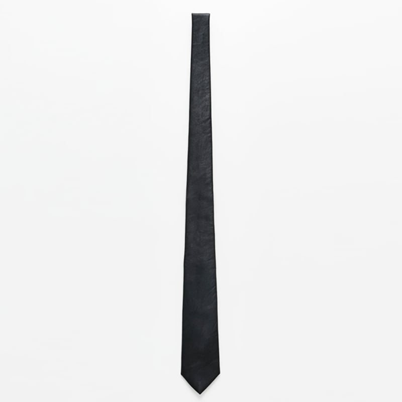 Our Legacy ブラックレザー ネクタイ A4244TBR OUR LEGACY | TIE / BLACK REAL FAKE LEATHER ビーガンレザー