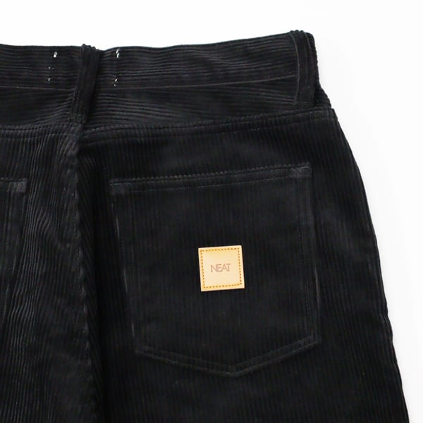 NEAT コーデュロイフレアスラックス black Highdensity Corduroy Flare