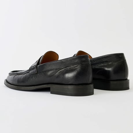 OUR LEGACY（アワー レガシー）"LIGHT LOAFER - True Dyed Black Leather"