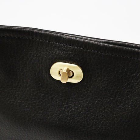 Hender Scheme （エンダースキーマ）"twist shoulder small"