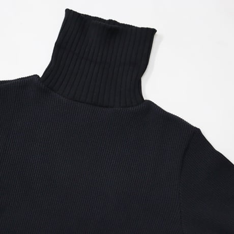 Nigel Cabourn（ナイジェルケーボン）"TURTLE NECK WAFFLE BLACK"