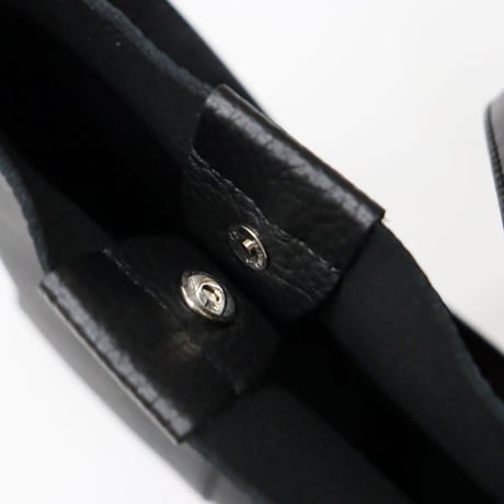 Hender Scheme （エンダースキーマ）"piano shoulder small"