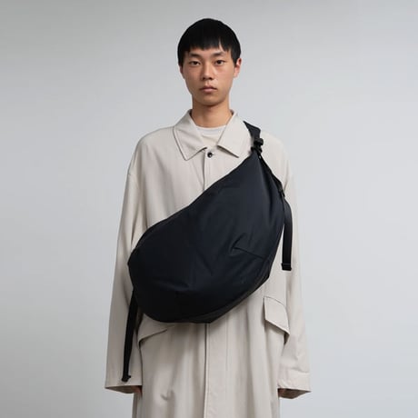 Graphpaper（グラフペーパー）"Blankof for GP Large Crescent Bag"
