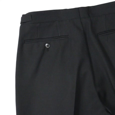 HEUGN（ユーゲン）""Aaron" Wool Black"