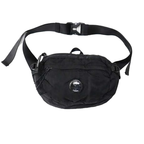 C.P. Company（シーピーカンパニー）"NYLON B CROSSBODY PACK"
