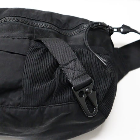 C.P. Company（シーピーカンパニー）"NYLON B LENZ WAISTBAG"