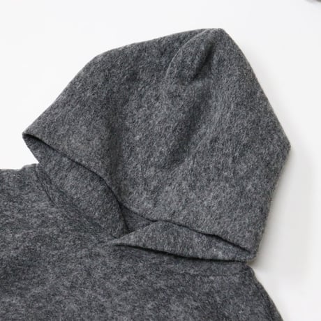 TANAKA（タナカ）"THE SWEAT HOODIE"