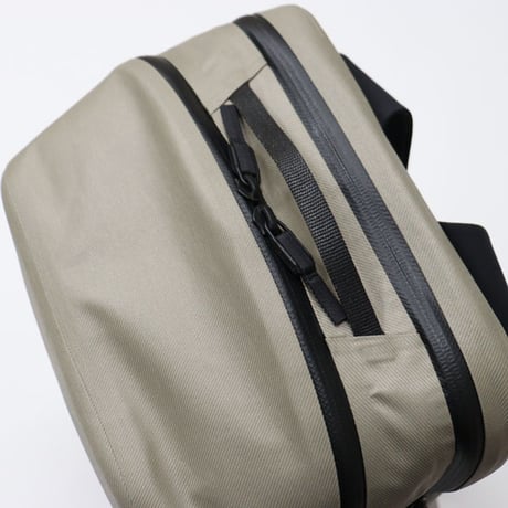 ARC’TERYX VEILANCE（アークテリクス ヴェイランス）"Anodic Backpack - Lt Gnosis"