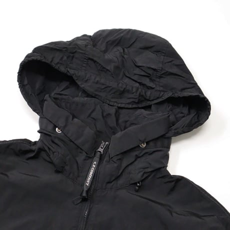 C.P. Company（シーピーカンパニー）"CHROME-R LENS SHORT JACKET"
