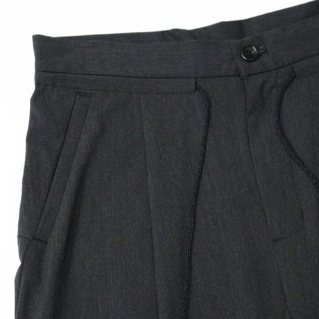 is-ness（イズネス）"GUSSET CROTCH PANTS"
