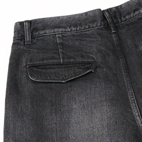 Graphpaper（グラフペーパー）"Selvage Denim Two Tuck Tapered Pants - DARK FADE"