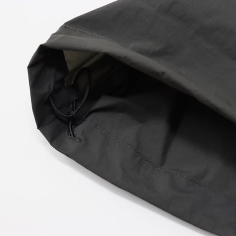 BROWN by 2-tacs（ブラウン バイ ツータックス）"Knee tuck pants"