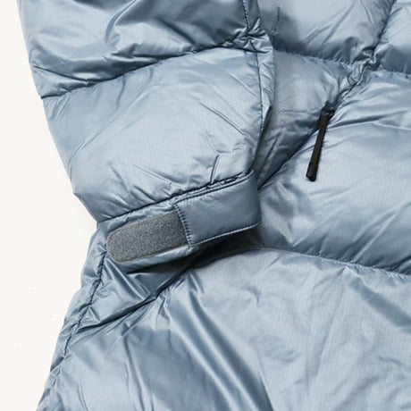 Goldwin（ゴールドウィン）"QUANTUM Down Parka"