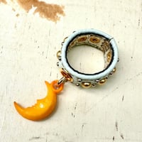 ☆新作☆Leather Ring（ぷらぷらイエロークレセントムーン）