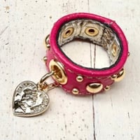 ☆新作☆ Leather Ring（ぷらぷらハートコインレッド）
