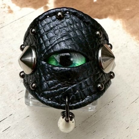 "ナゾノセイブツ" Leather Ring（Staples）