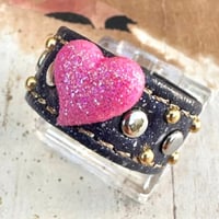 Leather Ring（ピンクグリッターハート）