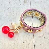Leather Ring（ぷらぷらチェリーピンク）