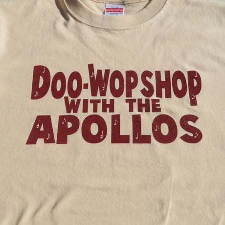 THE APOLLOS / DOO-WOP SHOP Tee（ナチュラル×レッド）