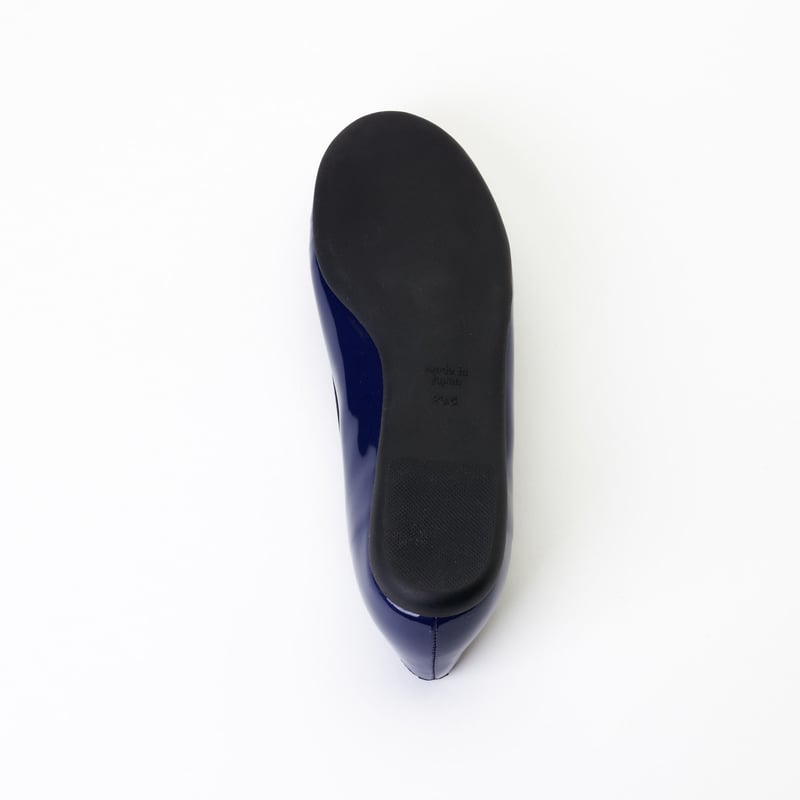 新品　prettyballerinas バレエシューズ　ネイビー　エナメル 新品 prettyballerinas バレエシューズ ネイビー エナメル