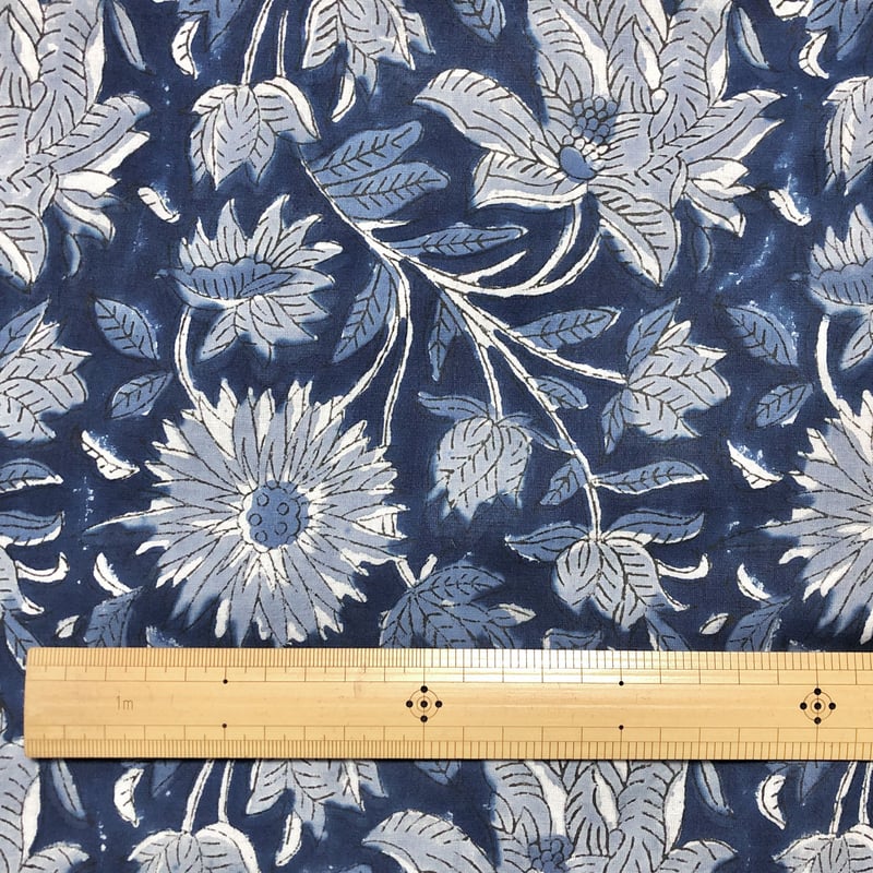 未使用※インド ブロックプリント 中綿入りベビーキルト ネイビー