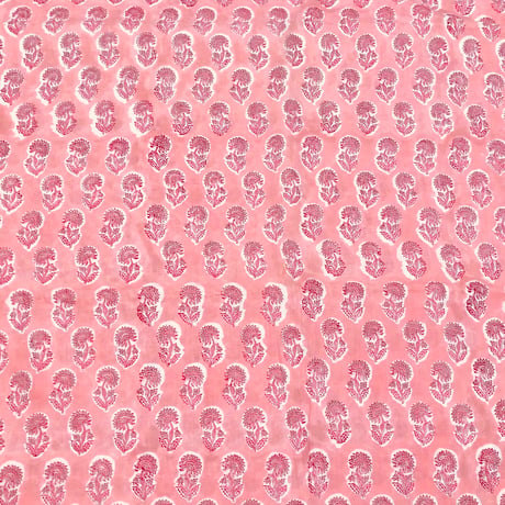 【50cm単位】ピンクベージュスモールフラワー　インド　ハンドブロックプリント生地　テキスタイル  コットン