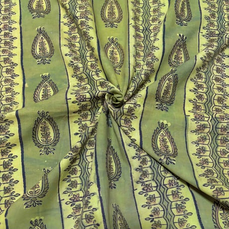 未使用※インド ブロックプリント 中綿入りキルト スプリンググリーン　マルチラグ CATEGORY ブロックプリントなど | Adlang 未使用※インド ブロック