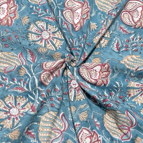 【50cm単位】グレイッシュブルーレッドベージュフラワー　インド　ハンドブロックプリント生地　テキスタイル  コットン