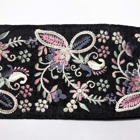 【50cm単位】ブルーピンクフラワー×ブラック　インド刺繍リボン　ハンドメイド材料