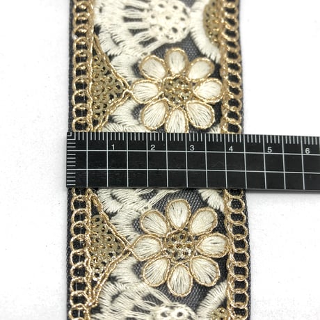 【50cm単位】ホワイトブラック　ゴールドチュール　チュール素材　インド刺繍リボン　ハンドメイド材料　りぼん素材