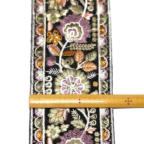 【50cm単位】ブラックグリーン　カラフルフラワー　インド刺繍リボン　ハンドメイド材料　りぼん素材