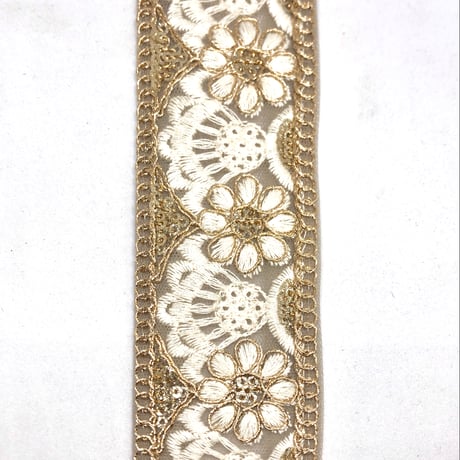 【50cm単位】ホワイトグレー　ゴールドチュール　チュール素材　インド刺繍リボン　ハンドメイド材料　りぼん素材