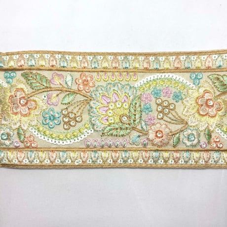 【50cm単位】オフホワイトイエロー　スパンコールフラワー　インド刺繍リボン　ハンドメイド材料　りぼん素材