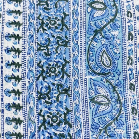 【50cm単位】ブルーホワイトペーズリーストライプ　インド　ハンドブロックプリント生地　テキスタイル  コットン
