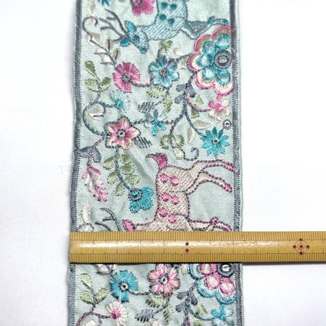 【50cm単位】グリーン　バンビ　インド刺繍リボン　ハンドメイド材料　りぼん素材
