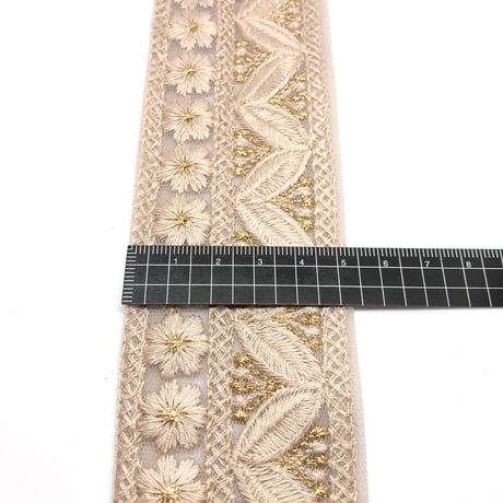 【50cm単位】リーフ＆フラワー　ベージュ　インド刺繍リボン　ハンドメイド材料　りぼん素材  チュール生地