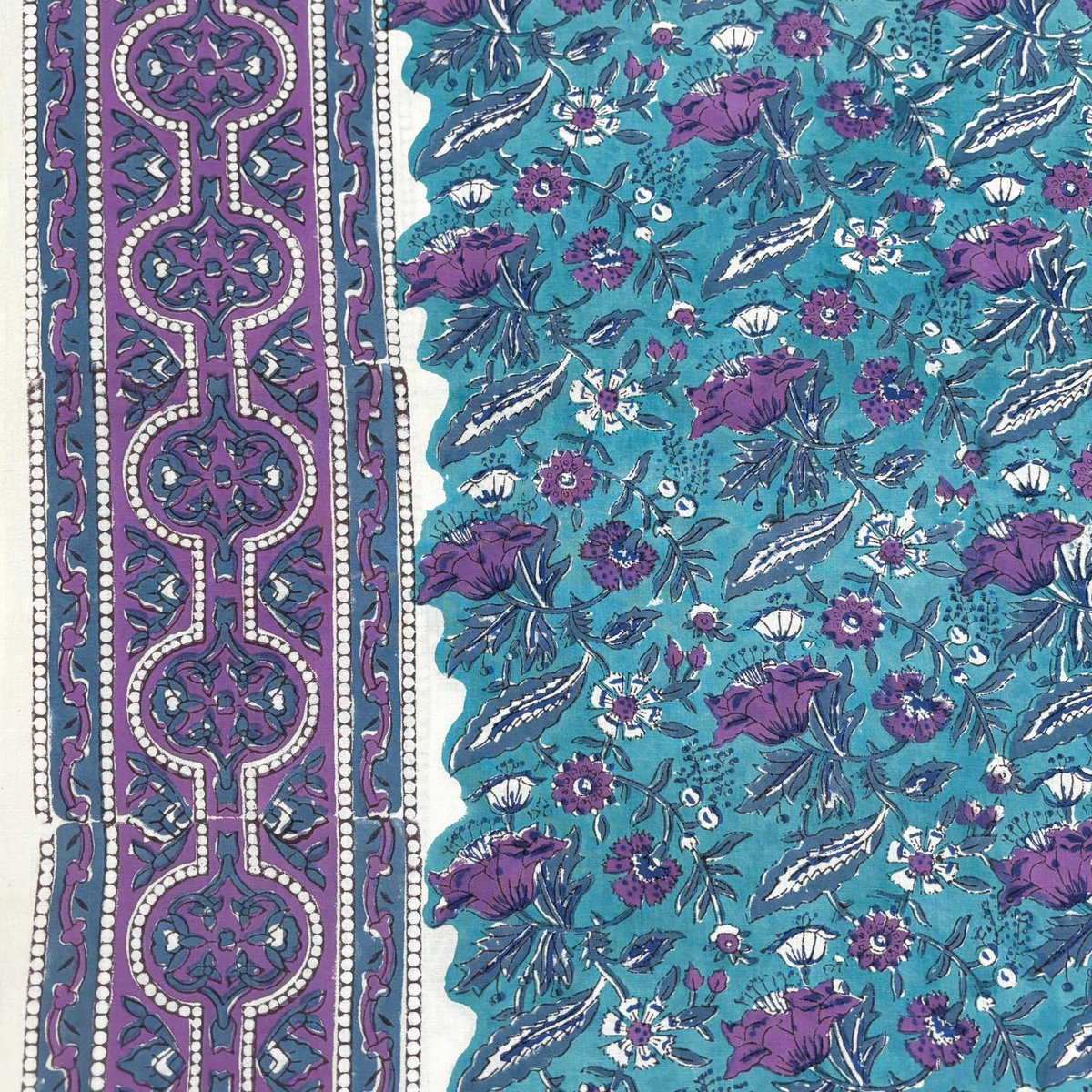 50cm単位】マリンブルーパープルフラワー 片耳ボーダー付き インド