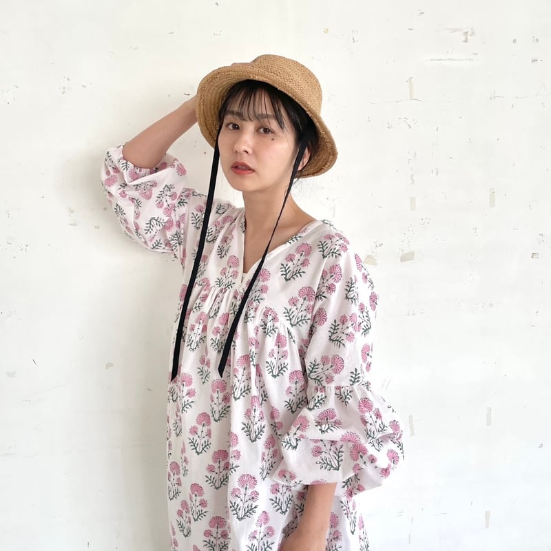 納期約4週間】［生地代別途(3.5m)］ボリューム袖のVネック