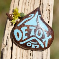 『ウッドへアゴム　水命デトックス』手彫り天然石