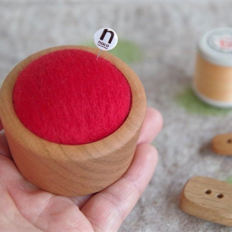 羊毛ピンクッション カップ入り カラー 【7色の内1点】 | noco online