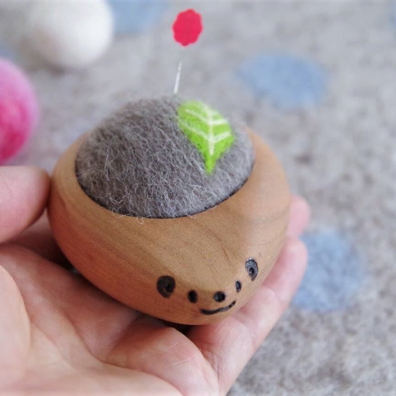 ハリネズミの羊毛ピンクッション 【針山】 green leaf | noco online s