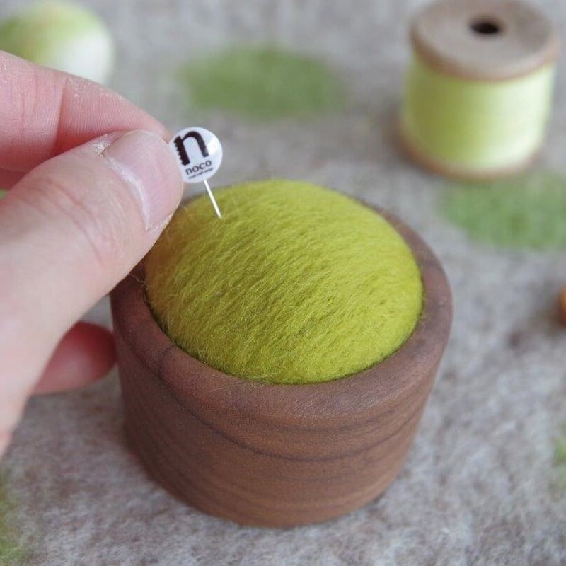 羊毛ピンクッション カップ入り カラー 【7色の内1点】 | noco online