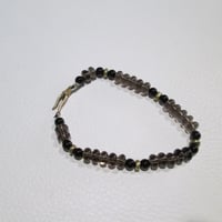 スモーキークオーツとブラスのブレスレット