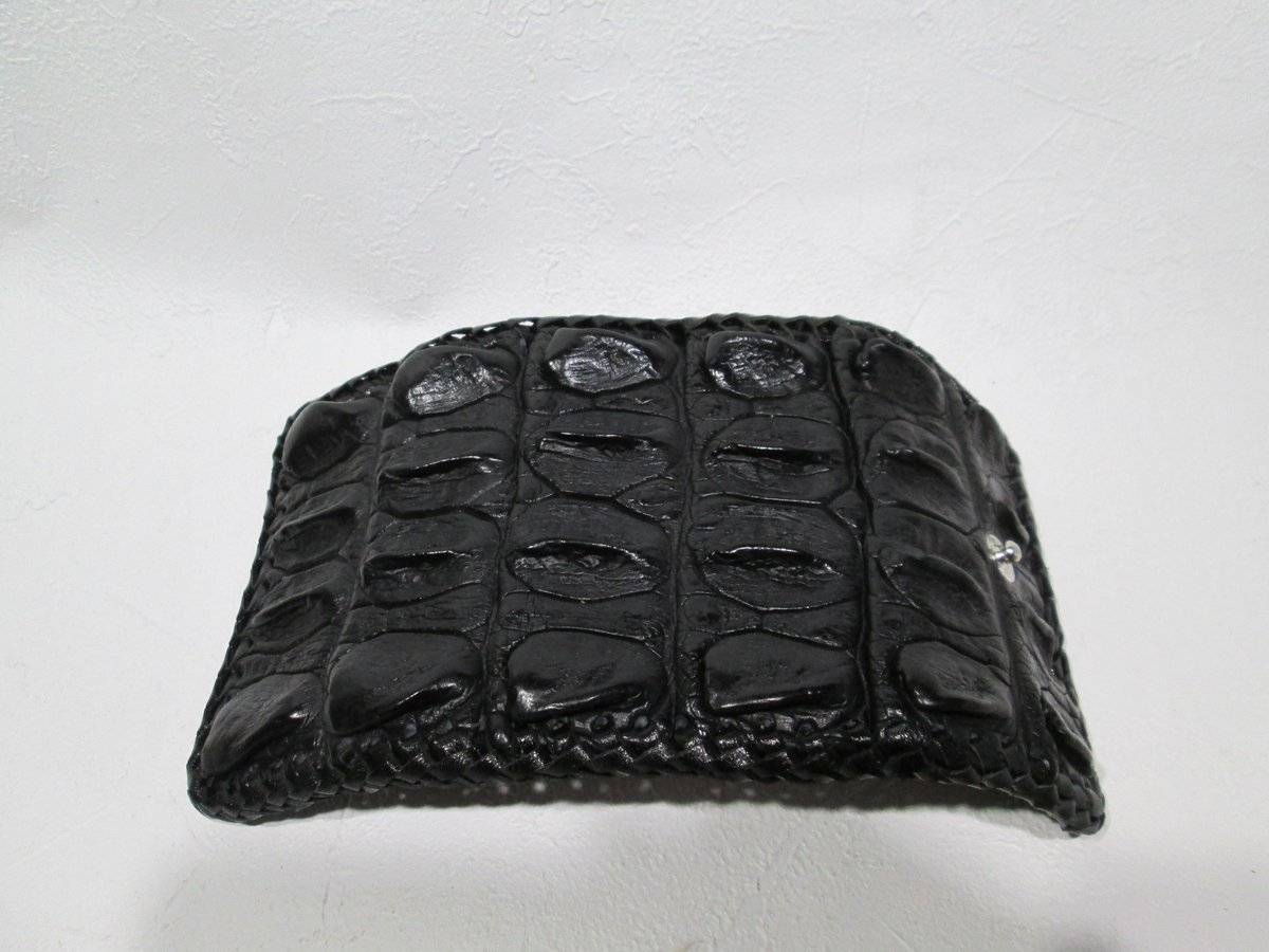 クロコダイル革キーケース fit=scale-down,w=1200